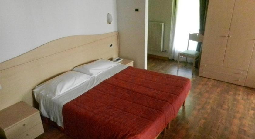 Hotel Maffei Pinzolo Pokój zdjęcie